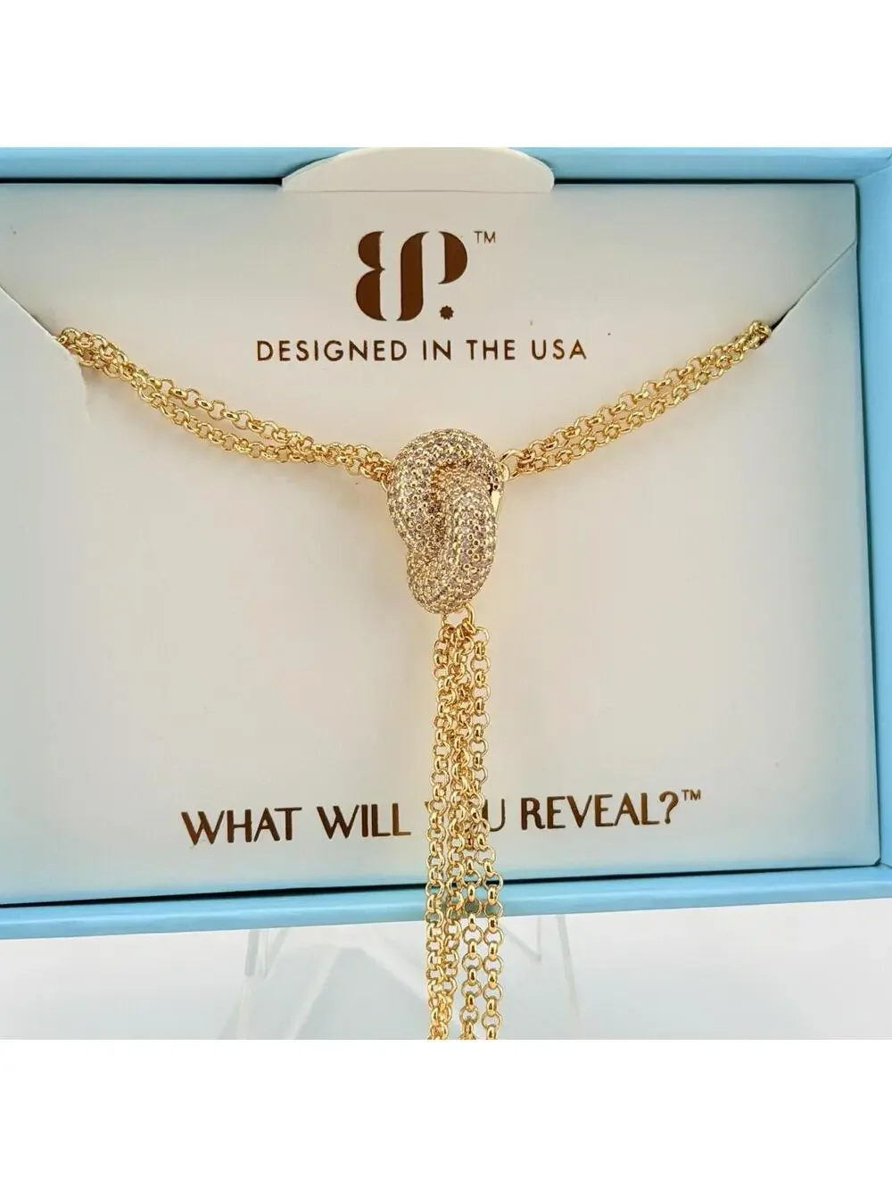 Bomb Party March 2026 Necklace “She’s Classic” Aquamarine on Yellow Gold KNOT